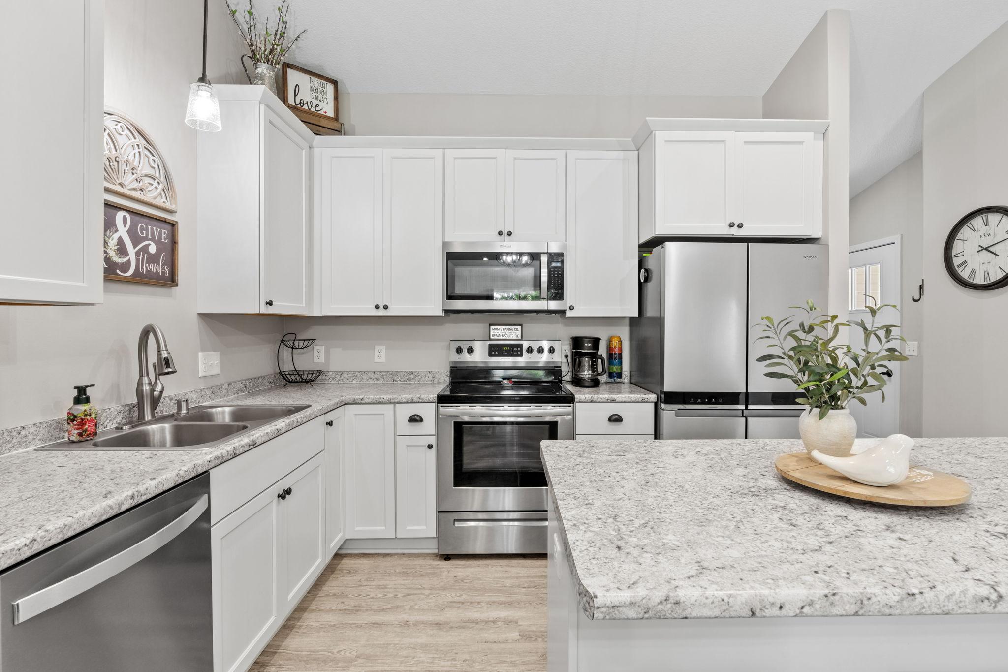 4th image of 882 Geneva Rd, Maple Lake, MN 55358 | MLS# 7124084
