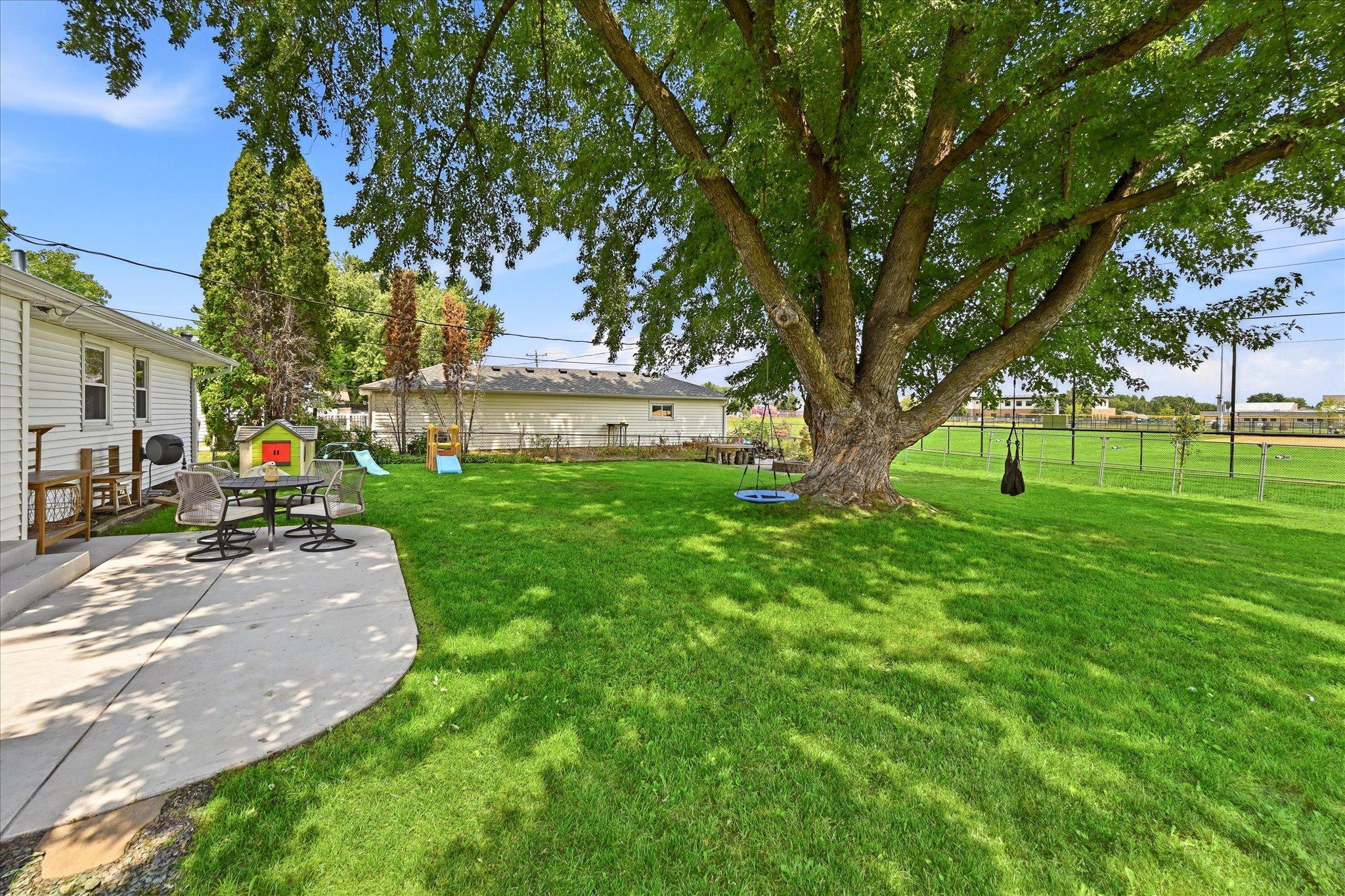 5th image of 185 Garden View Dr, Saint Paul, MN 55124 | MLS# 7124163