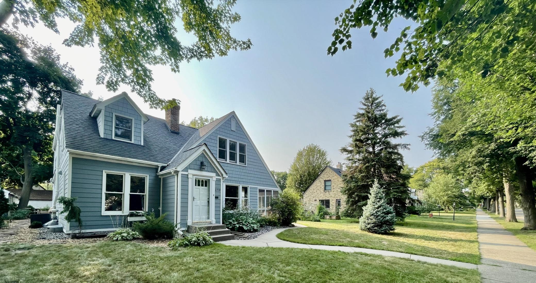 3rd image of 2714 Mckinley St Ne, Minneapolis, MN 55418 | MLS# 7124203