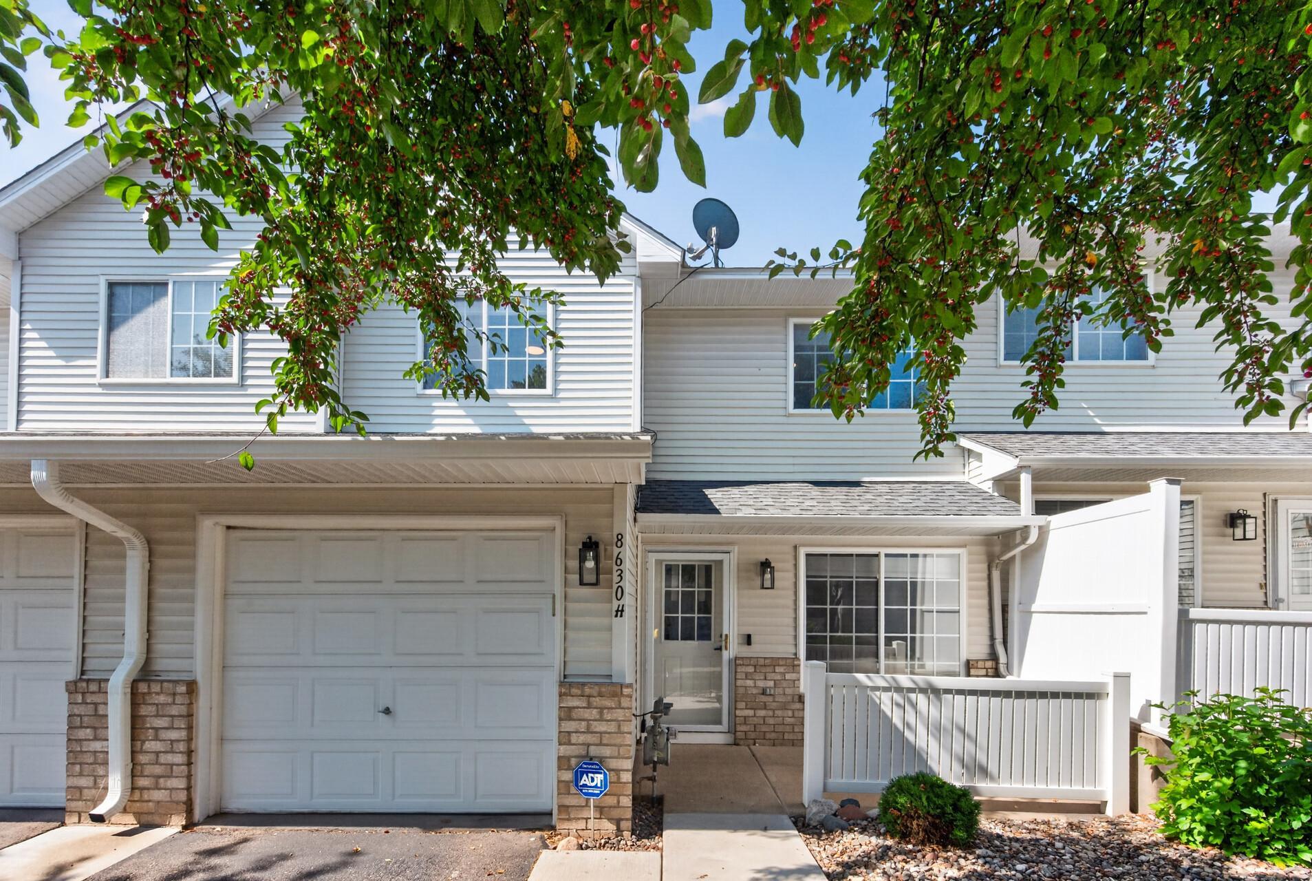 3rd image of 8630 Quarry Ridge Ln #H, Woodbury, MN 55125 | MLS# 7124303