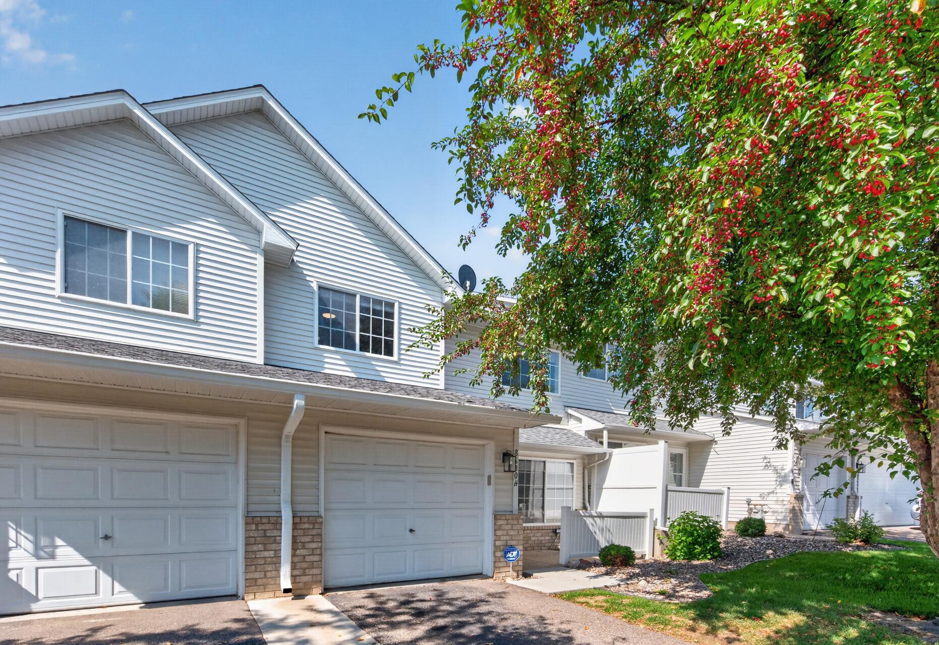 2nd image of 8630 Quarry Ridge Ln #H, Woodbury, MN 55125 | MLS# 7124303