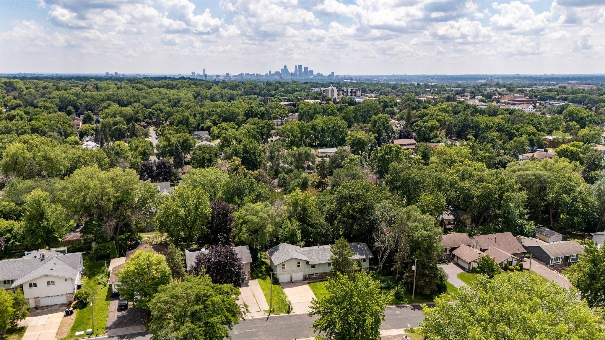 30th image of 1212 44 1/2 Ave Ne, Columbia Heights, MN 55421 | MLS# 7124317