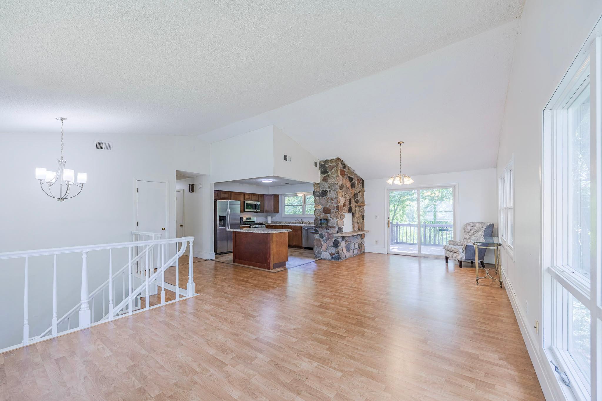 3rd image of 1212 44 1/2 Ave Ne, Columbia Heights, MN 55421 | MLS# 7124317