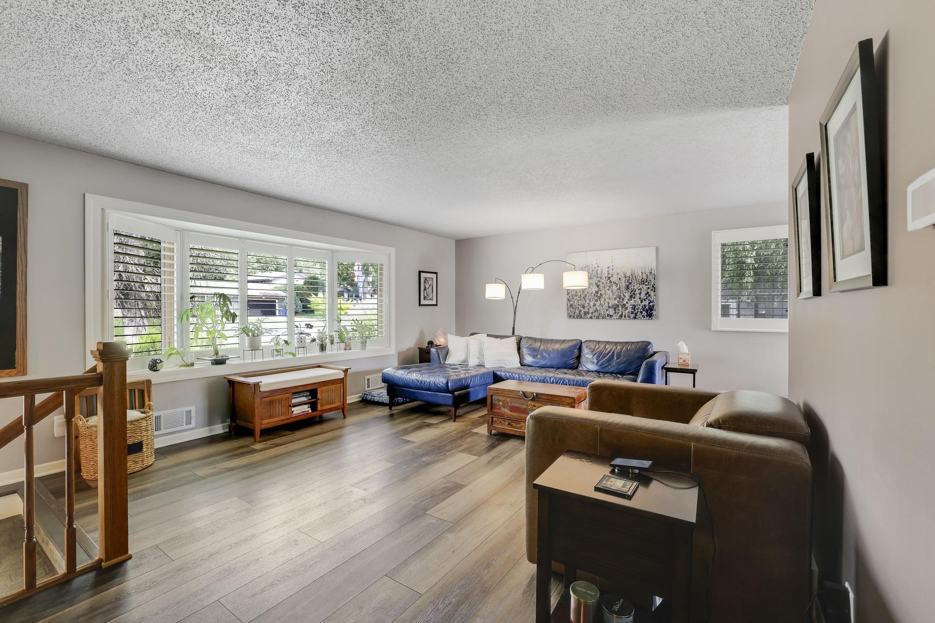 5th image of 4541 Heritage Hills Cir, Minneapolis, MN 55437 | MLS# 7124318