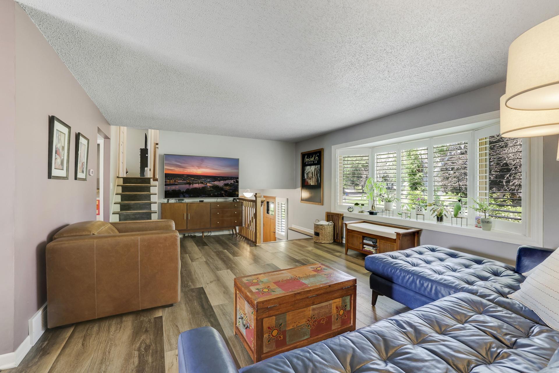 4th image of 4541 Heritage Hills Cir, Minneapolis, MN 55437 | MLS# 7124318