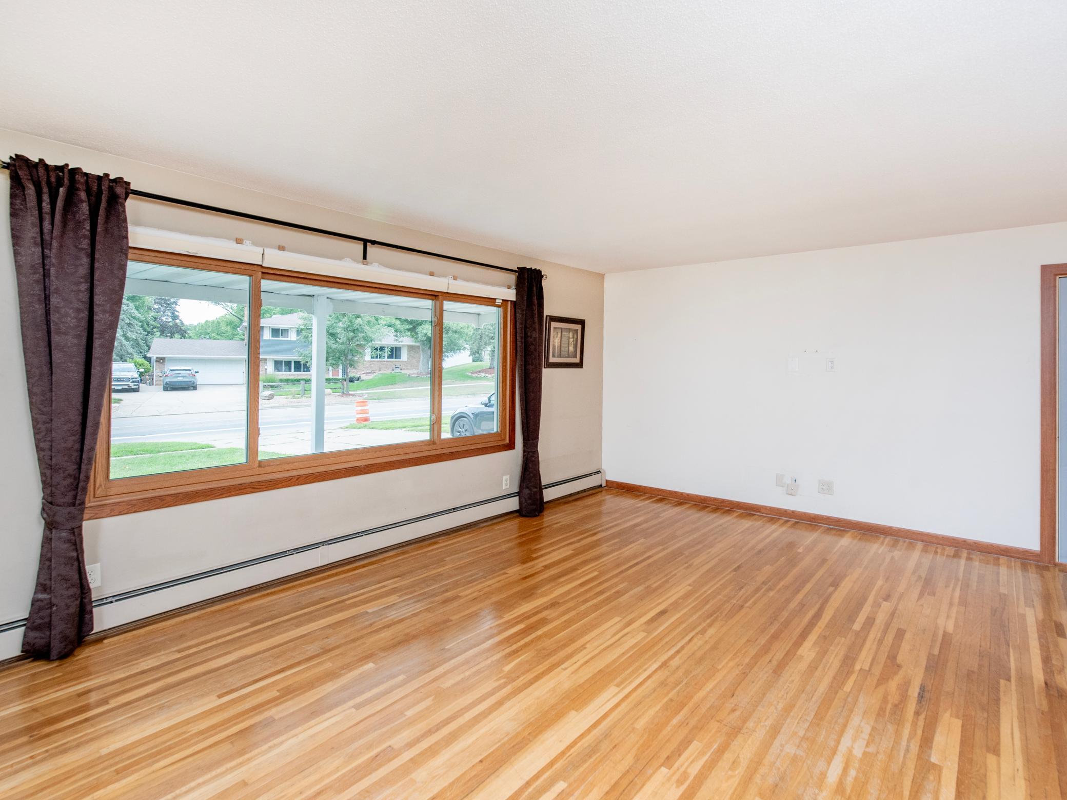 Photo 3 of Single family home for sale at 1801 River Hills Dr, Burnsville, MN 55337 | MLS# 7124350 | Listing updated on 2026-09-02
