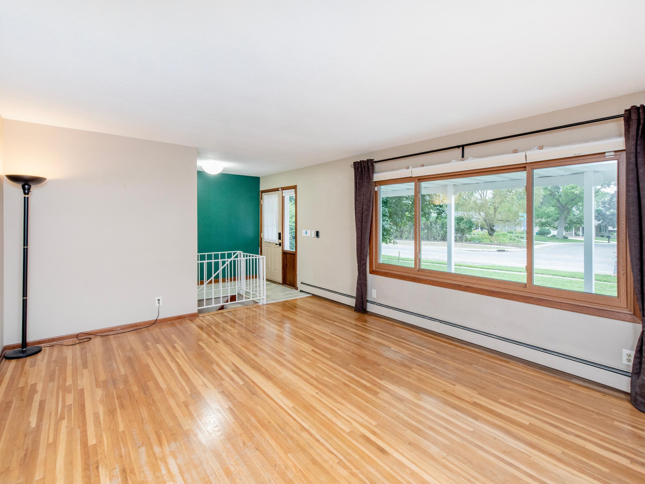 Photo 5 of Single family home for sale at 1801 River Hills Dr, Burnsville, MN 55337 | MLS# 7124350 | Listing updated on 2026-09-02