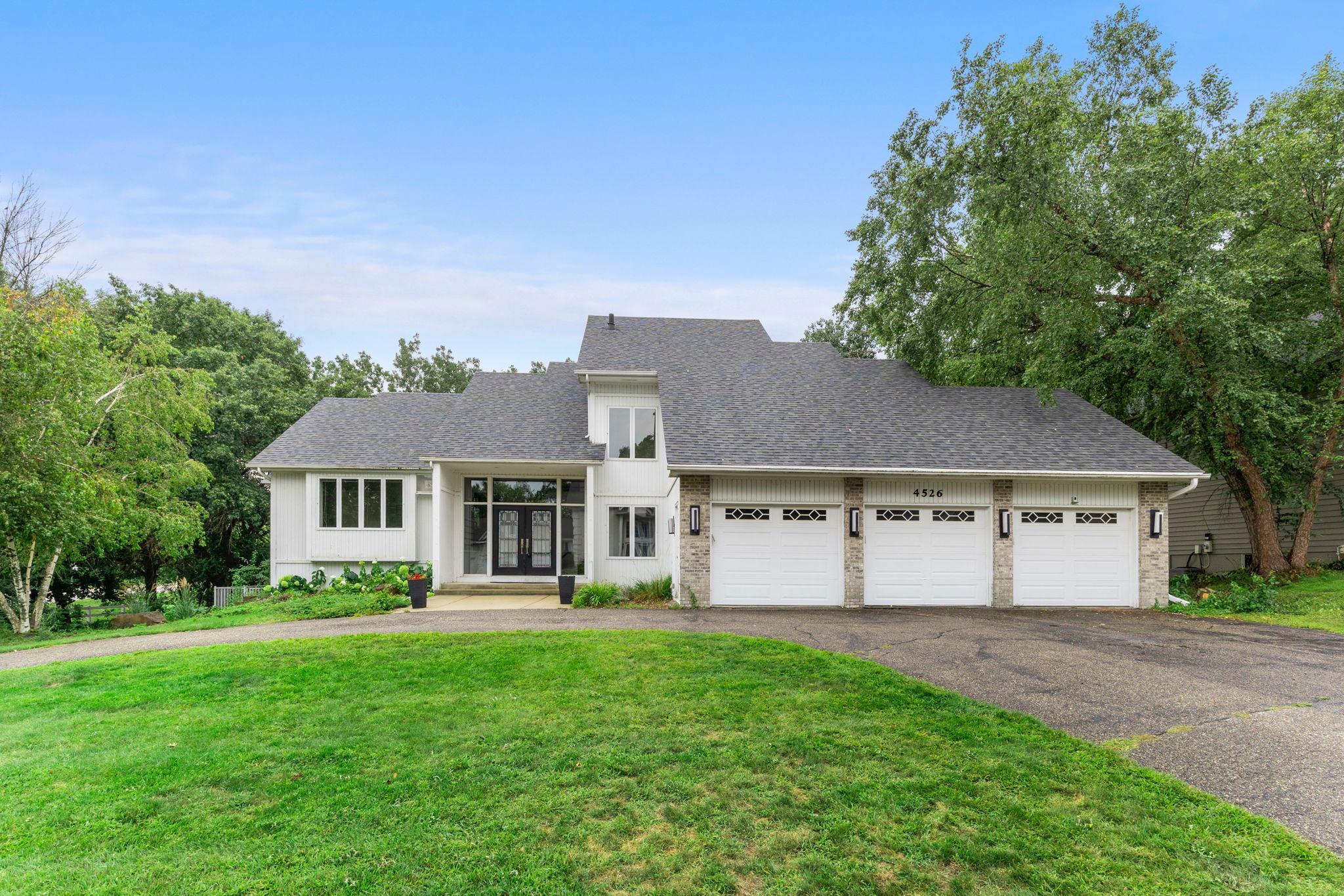 3rd image of 4526 137Th St W, Saint Paul, MN 55124 | MLS# 7124351