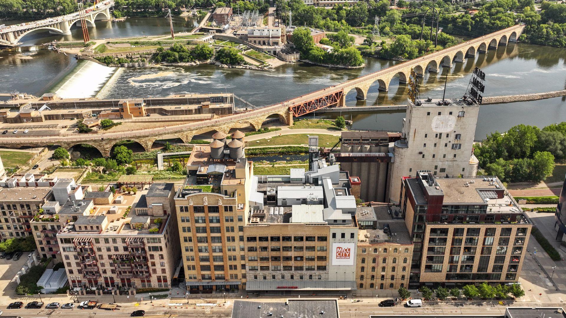3rd image of 750 S 2Nd St #404, Minneapolis, MN 55401 | MLS# 7124384