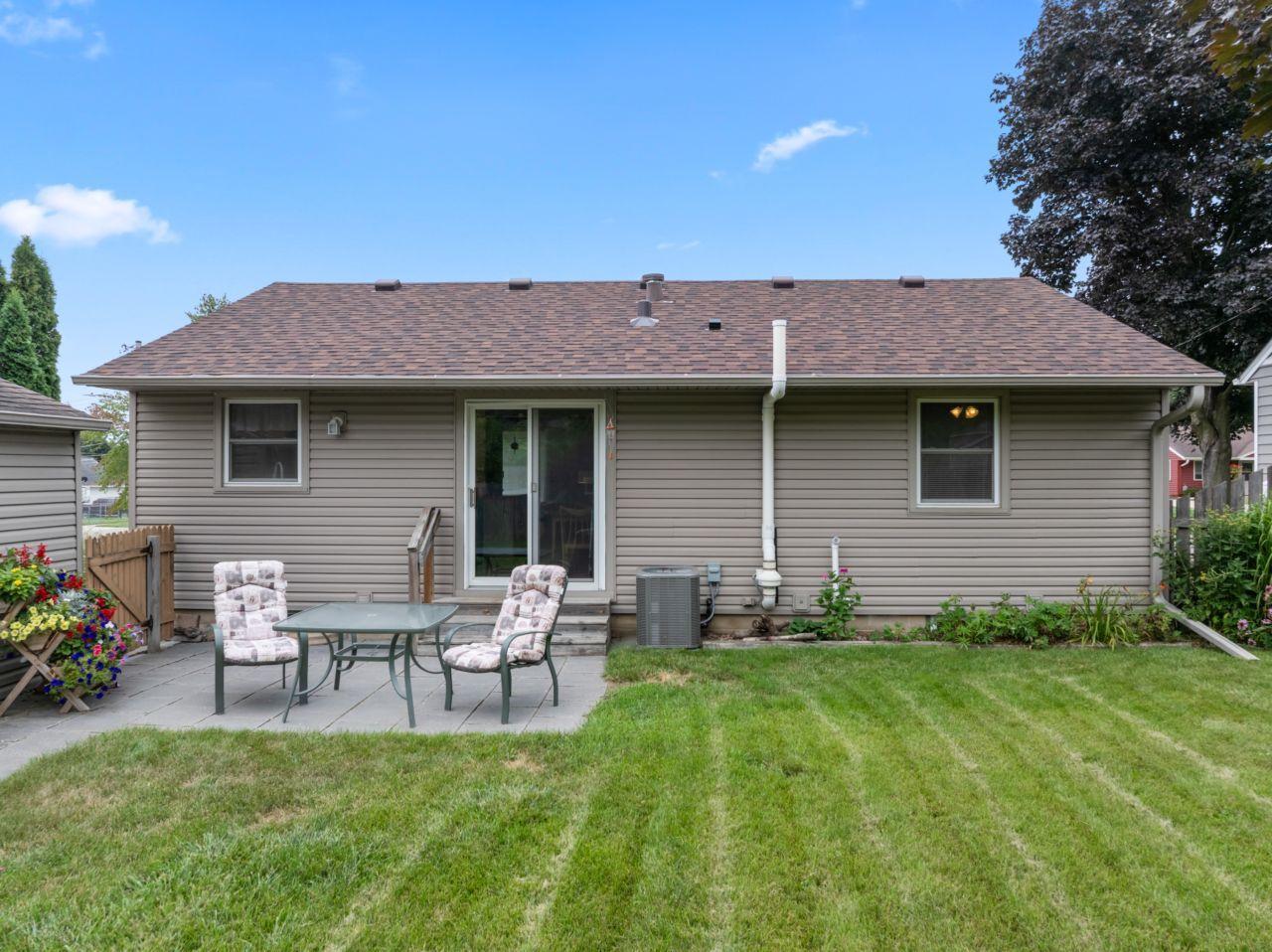 5th image of 1004 14Th Ave Ne, Rochester, MN 55906 | MLS# 7124417