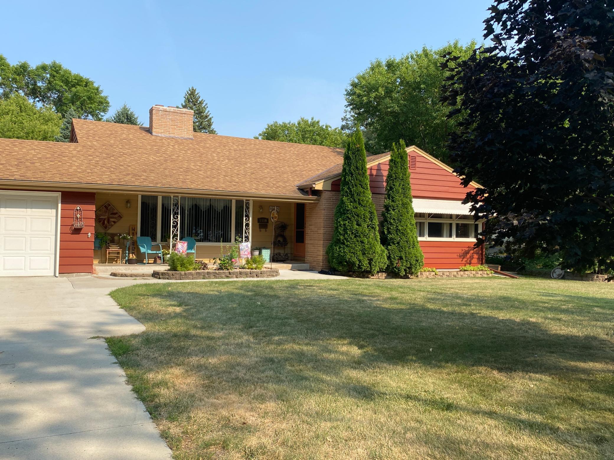 3rd image of 1119 Lake St, Alexandria, MN 56308 | MLS# 7124421