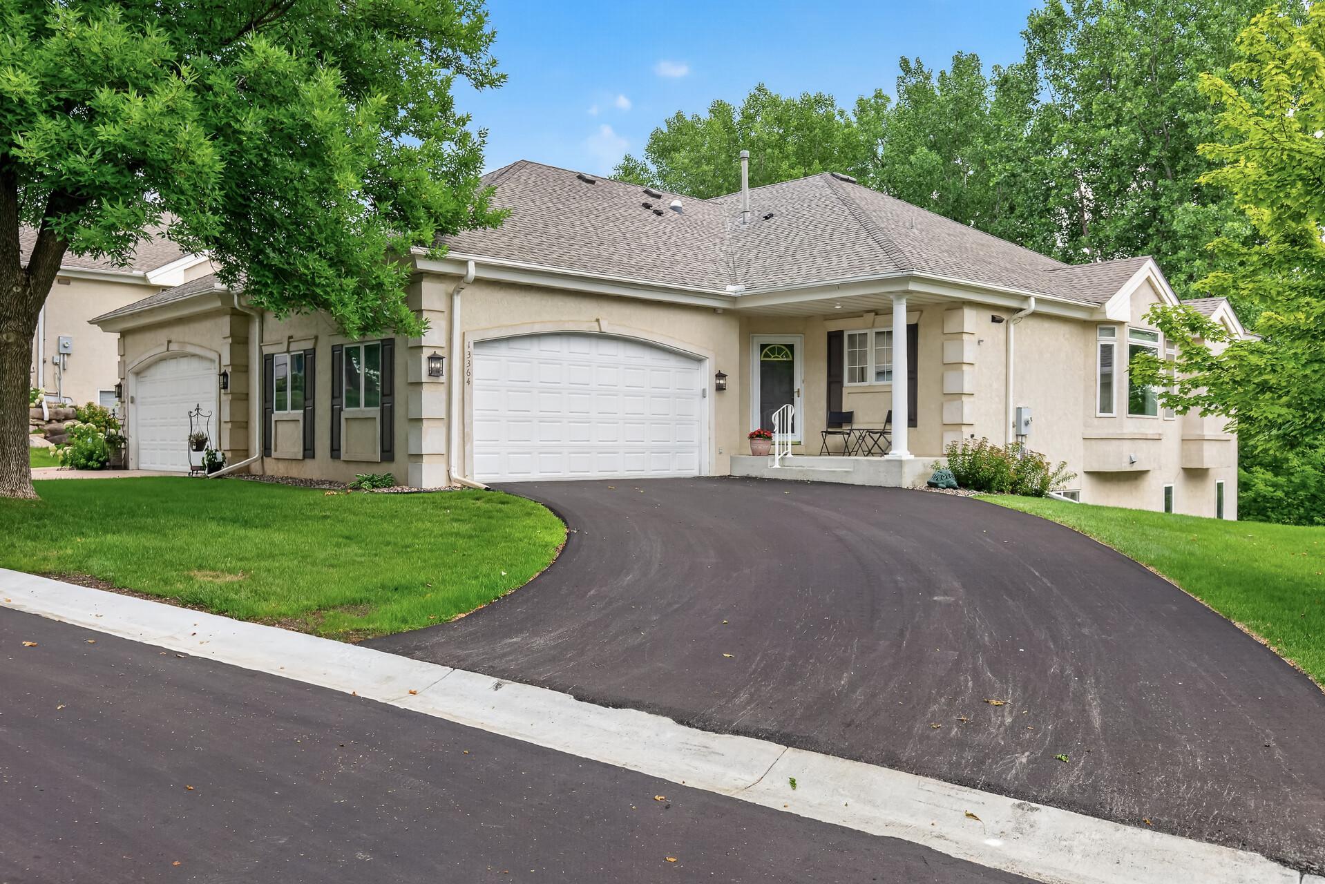 1st image of 13364 Hummingbird Dr, Saint Paul, MN 55124 | MLS# 7124452