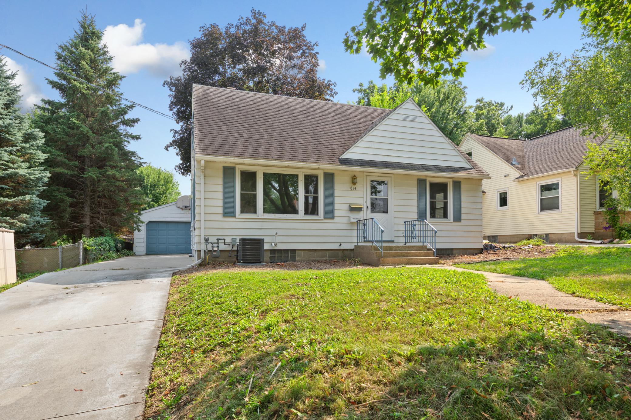 2nd image of 814 11th St Nw, Rochester, MN 55901 | MLS# 7124458