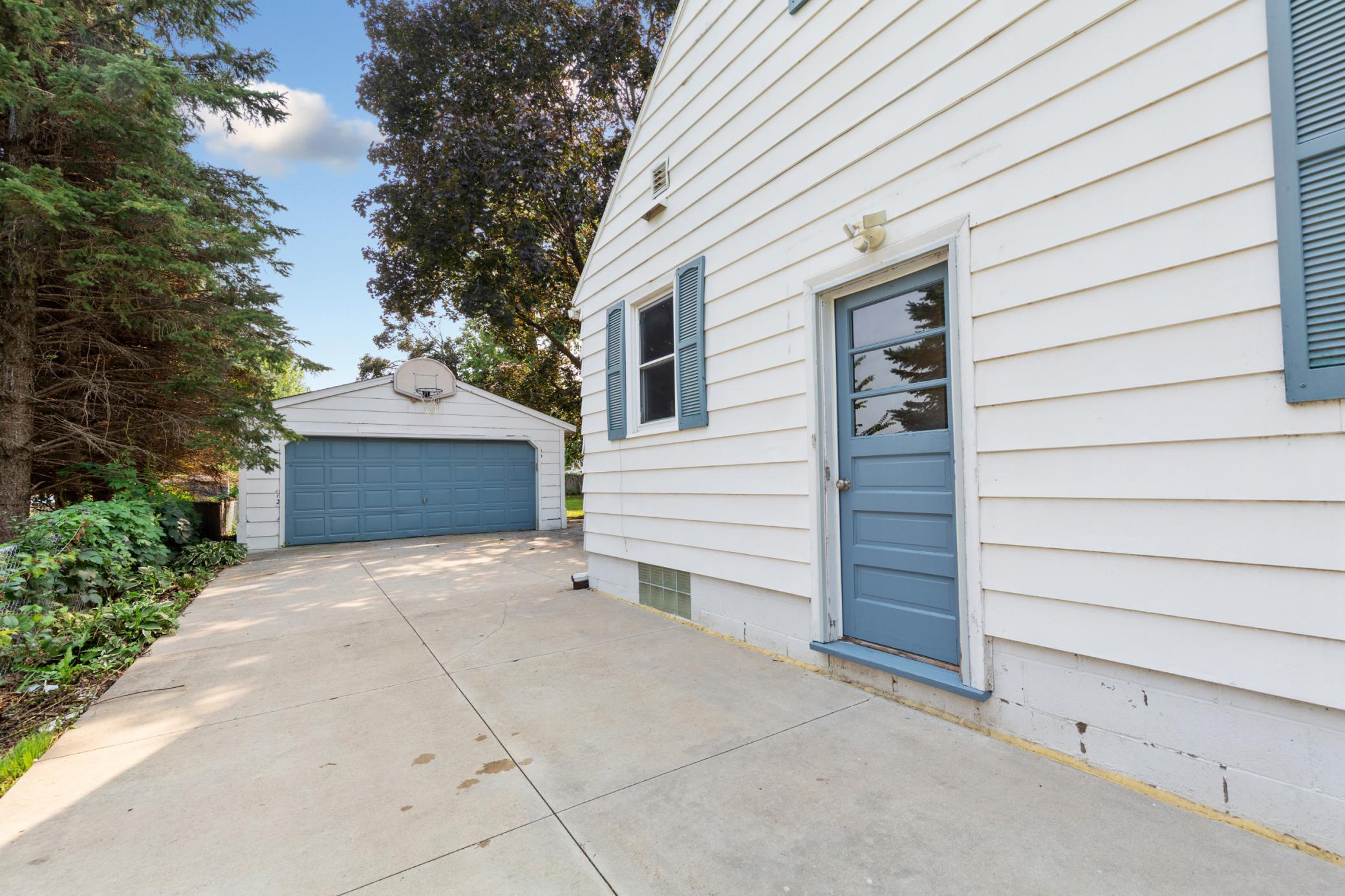 3rd image of 814 11Th St Nw, Rochester, MN 55901 | MLS# 7124458