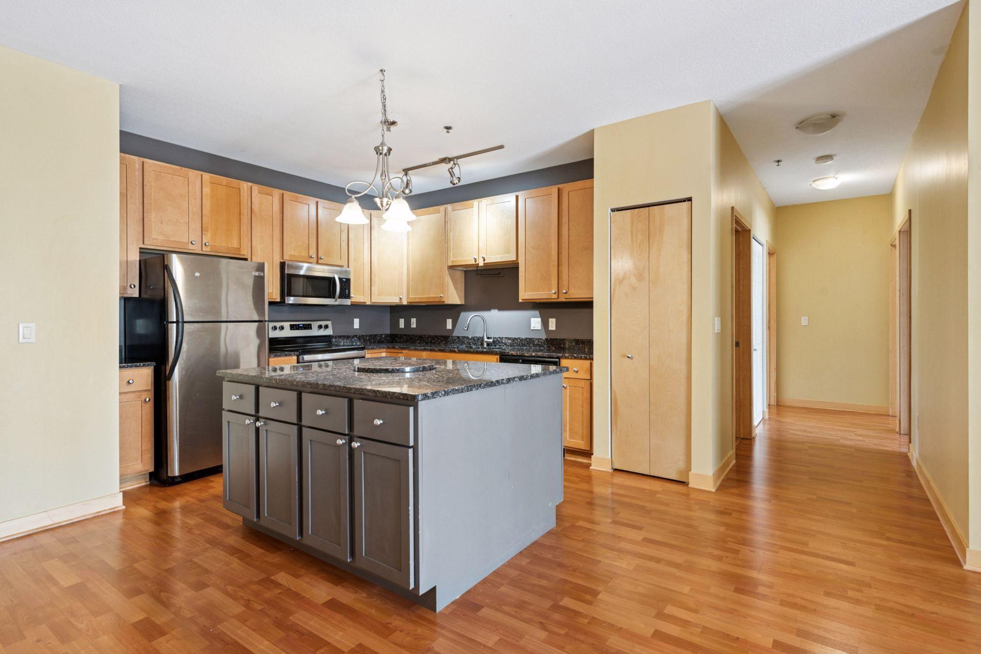 2nd image of 2900 University Ave Se #208, Minneapolis, MN 55414 | MLS# 7124478