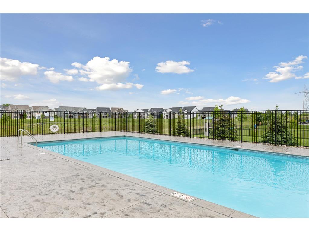 2nd image of 9960 Arrowwood Trl, Saint Paul, MN 55129 | MLS# 7124491