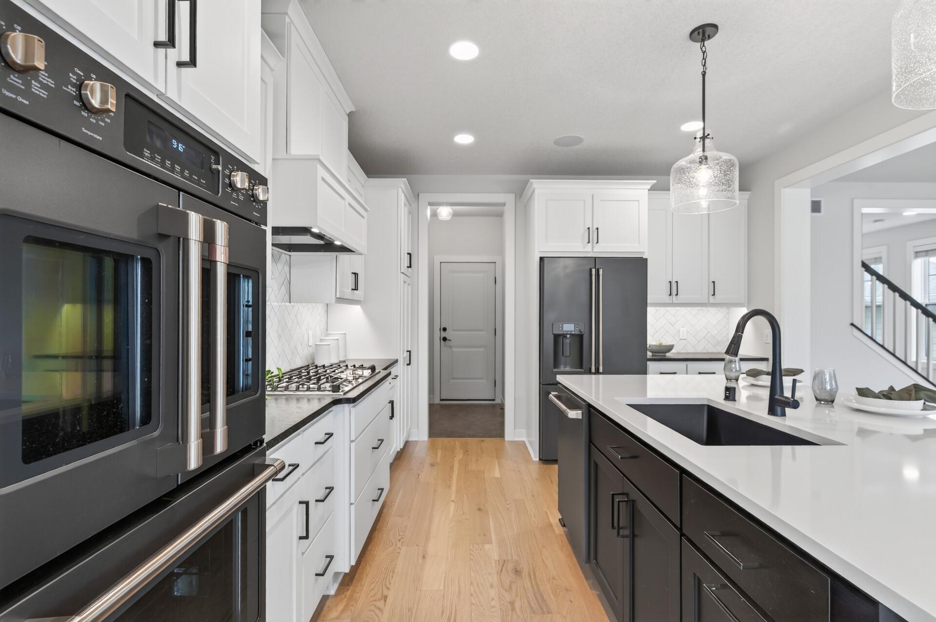 5th image of 9960 Arrowwood Trl, Saint Paul, MN 55129 | MLS# 7124491