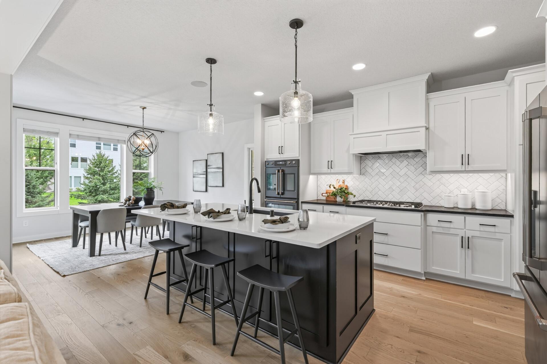 4th image of 9960 Arrowwood Trl, Saint Paul, MN 55129 | MLS# 7124491