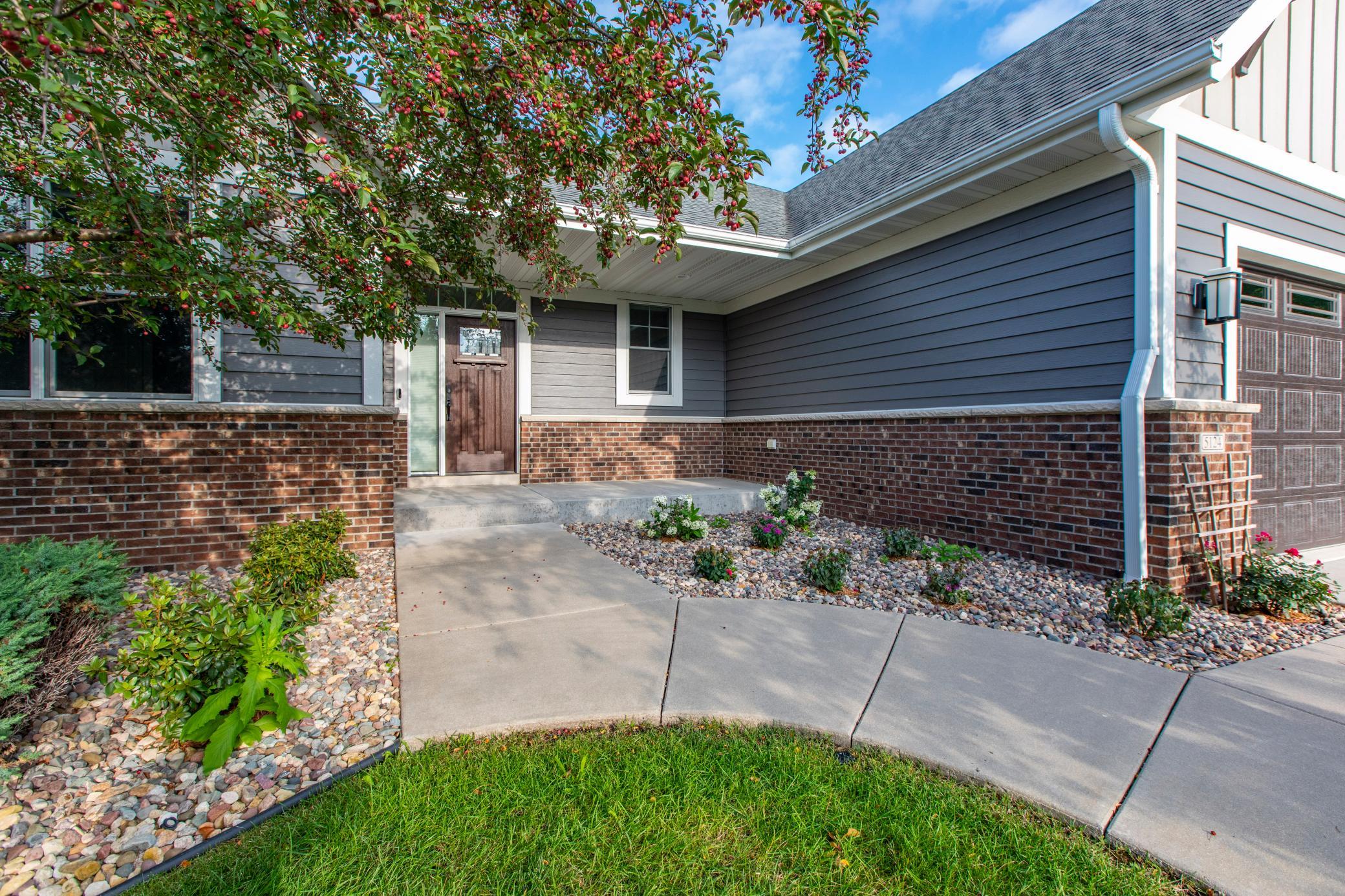 3rd image of 5124 Scenic Oak Dr Sw, Rochester, MN 55902 | MLS# 7124513