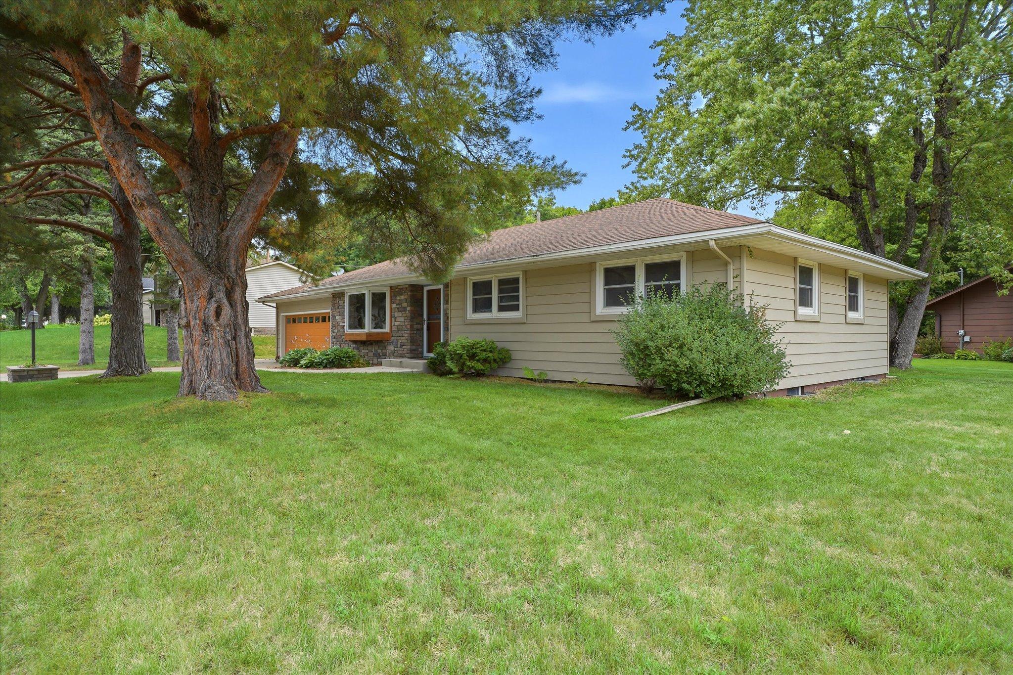 3rd image of 112 Willow Dr Sw, Saint Michael, MN 55376 | MLS# 7124530