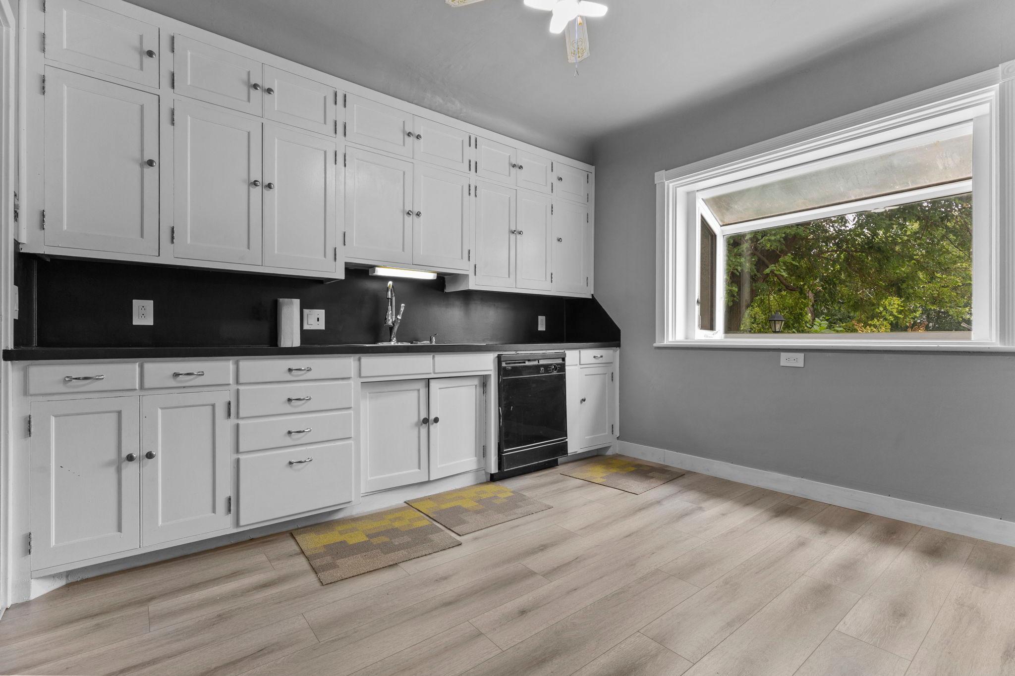 5th image of 813 7Th St, Madison Lake, MN 56063 | MLS# 7124563