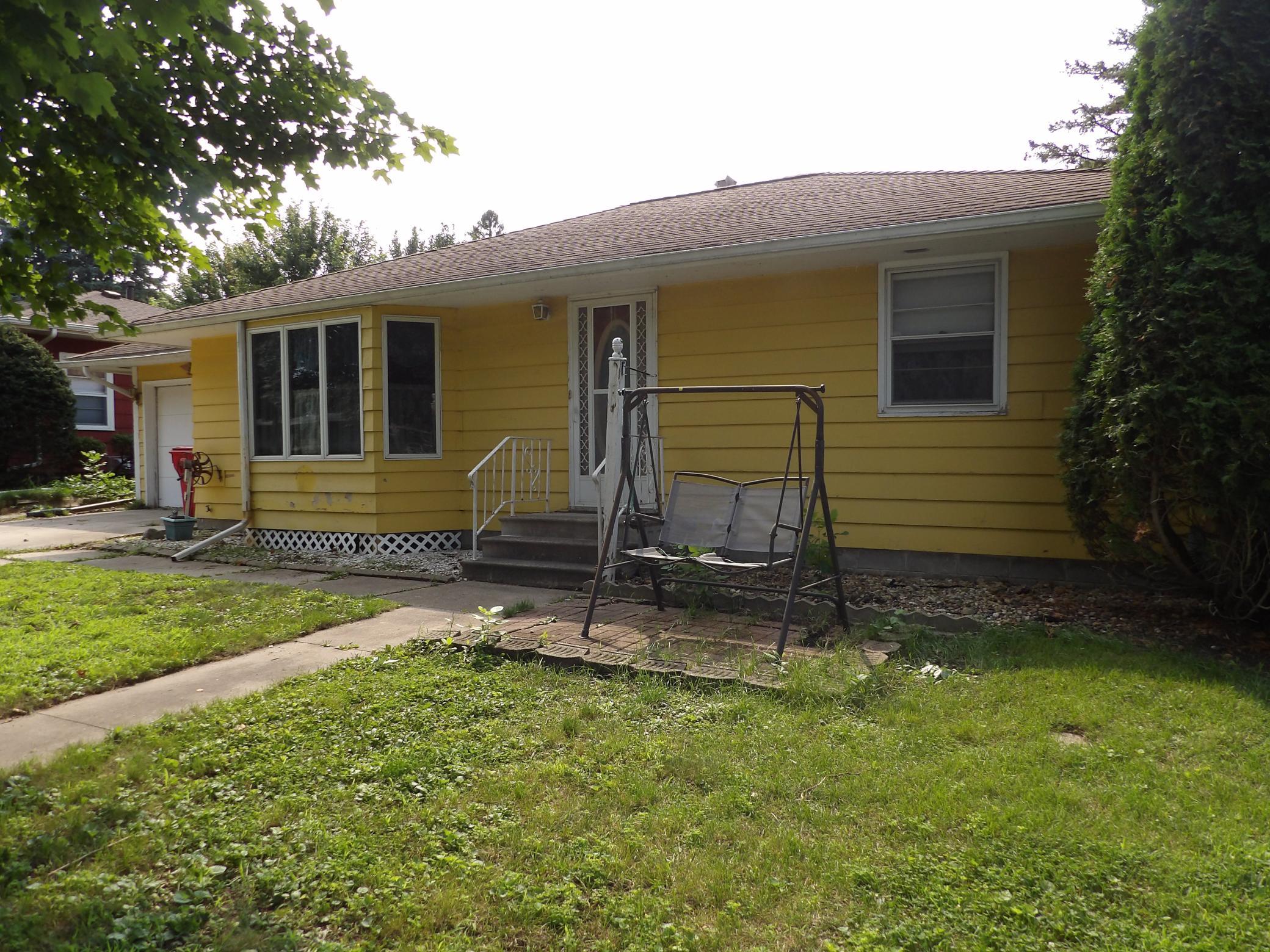 1st image of 305 16th St Nw, Austin, MN 55912 | MLS# 7124619
