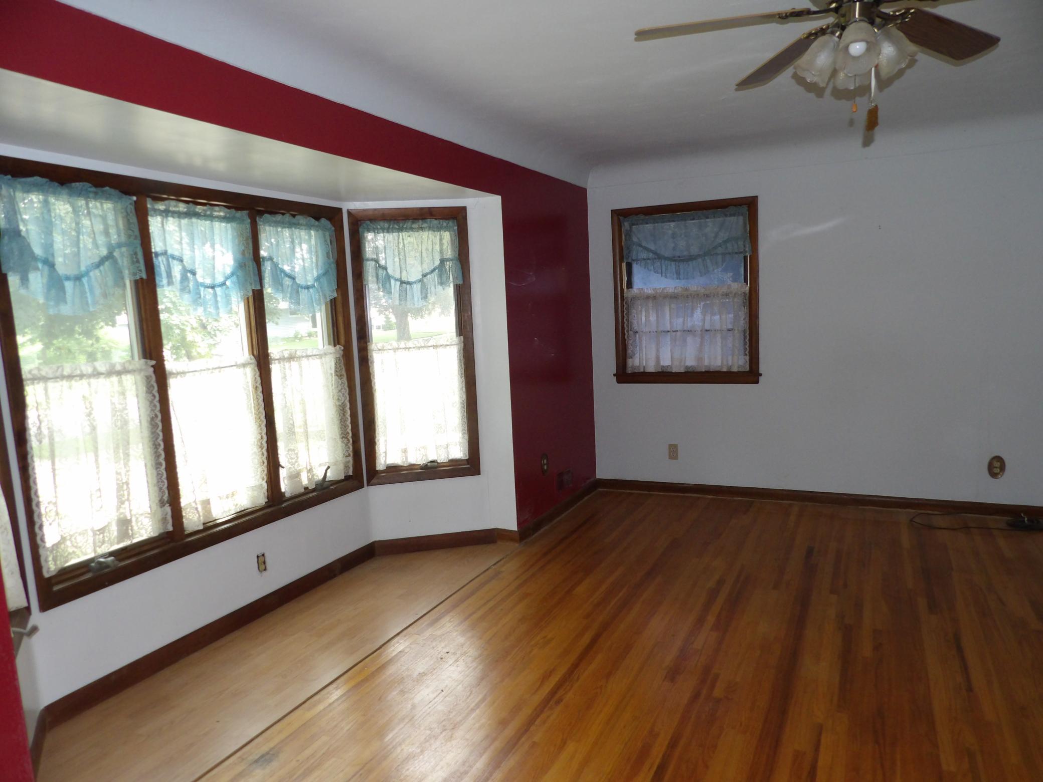 10th image of 305 16th St Nw, Austin, MN 55912 | MLS# 7124619