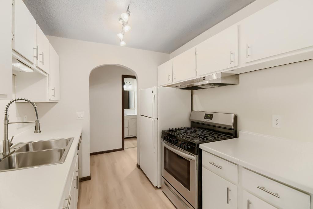 4th image of 7350 York Ave S, Edina, MN 55435