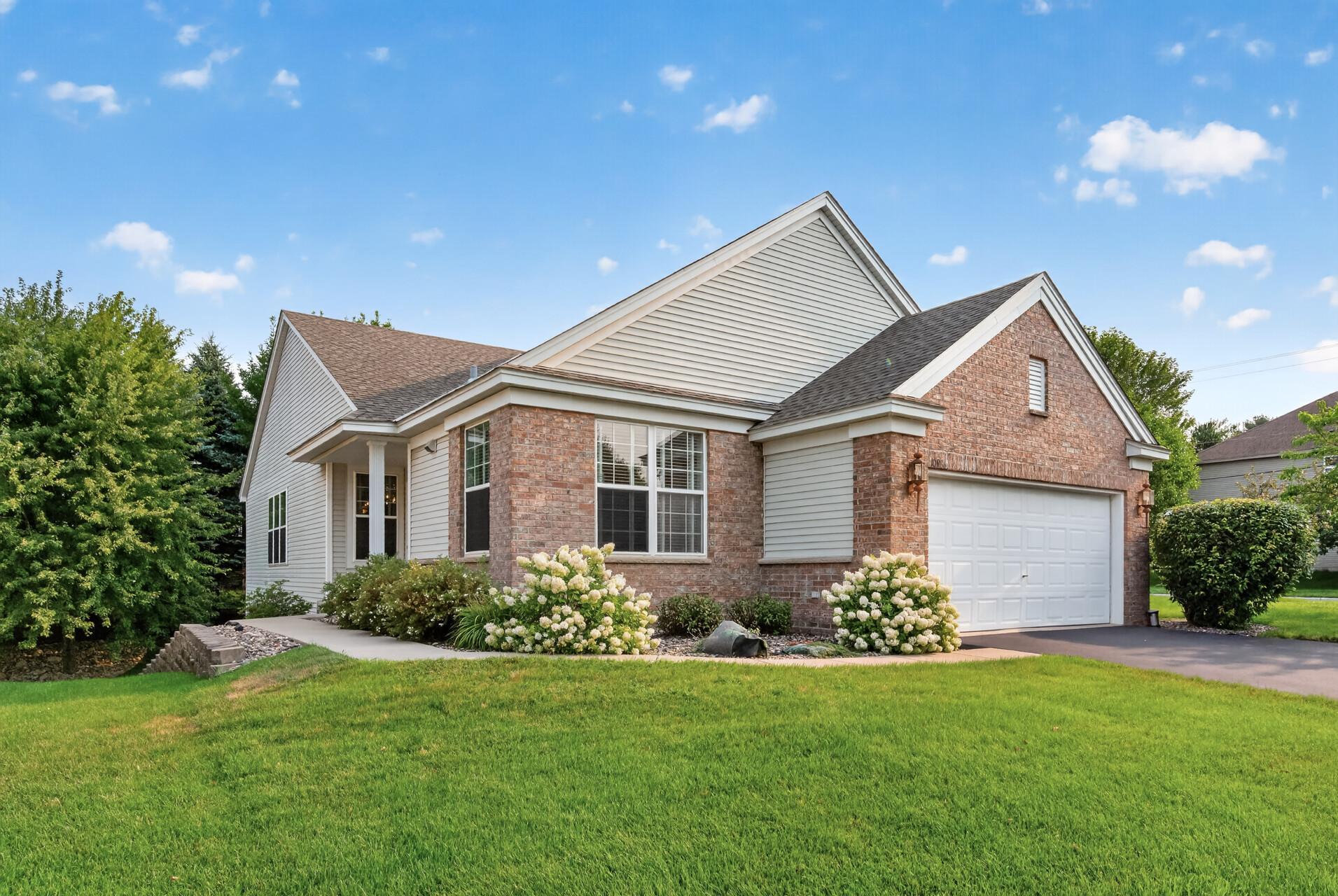1st image of 10986 Thone Rd, Saint Paul, MN 55129 | MLS# 7124783