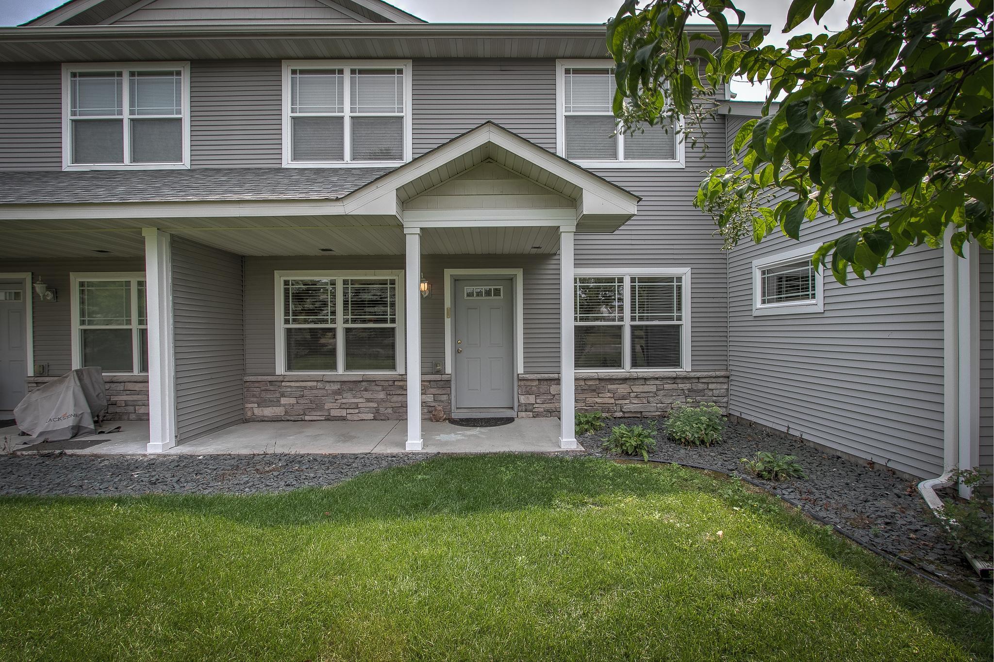 1st image of 717 Park Brook Rd Nw, Isanti, MN 55040 | MLS# 7124812