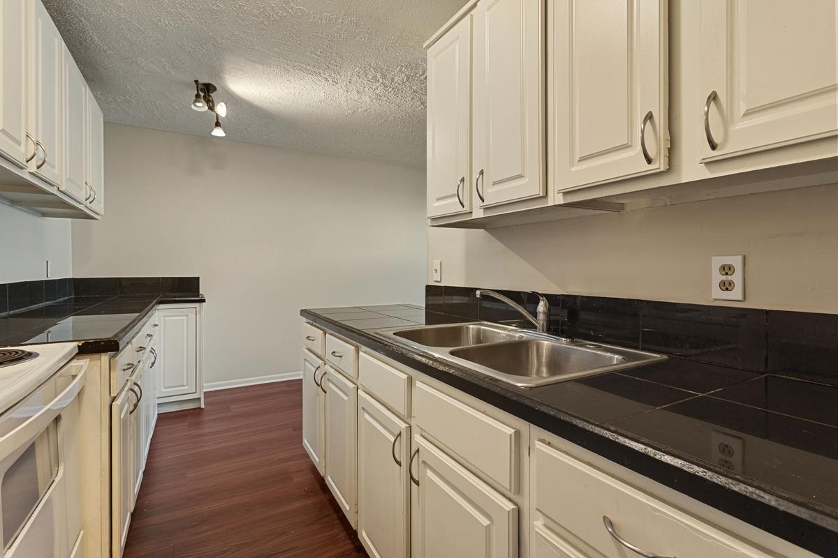 5th image of 2616 Harriet Ave #110, Minneapolis, MN 55408 | MLS# 7124822