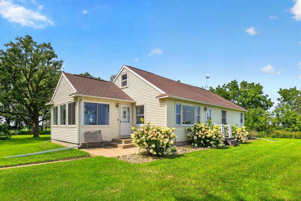 1st image of 9321 105th Ave Sw, Hayfield, MN 55940 | MLS# 7124927