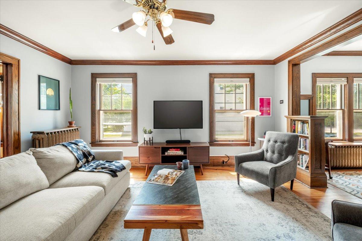 3rd image of 3654 Lyndale Ave S #1, Minneapolis, MN 55409 | MLS# 7124964