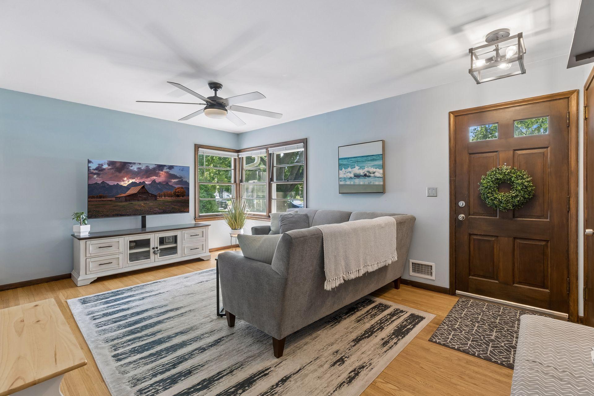 3rd image of 6810 W 24Th St, Minneapolis, MN 55426 | MLS# 7124976