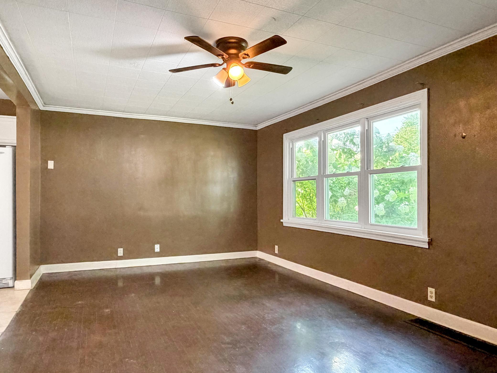 4th image of 504 Edgewood Ave, Albert Lea, MN 56007 | MLS# 7125046