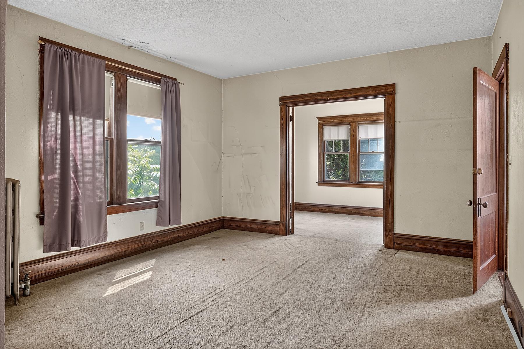3rd image of 1015 20Th Ave Ne, Minneapolis, MN 55418 | MLS# 7125087