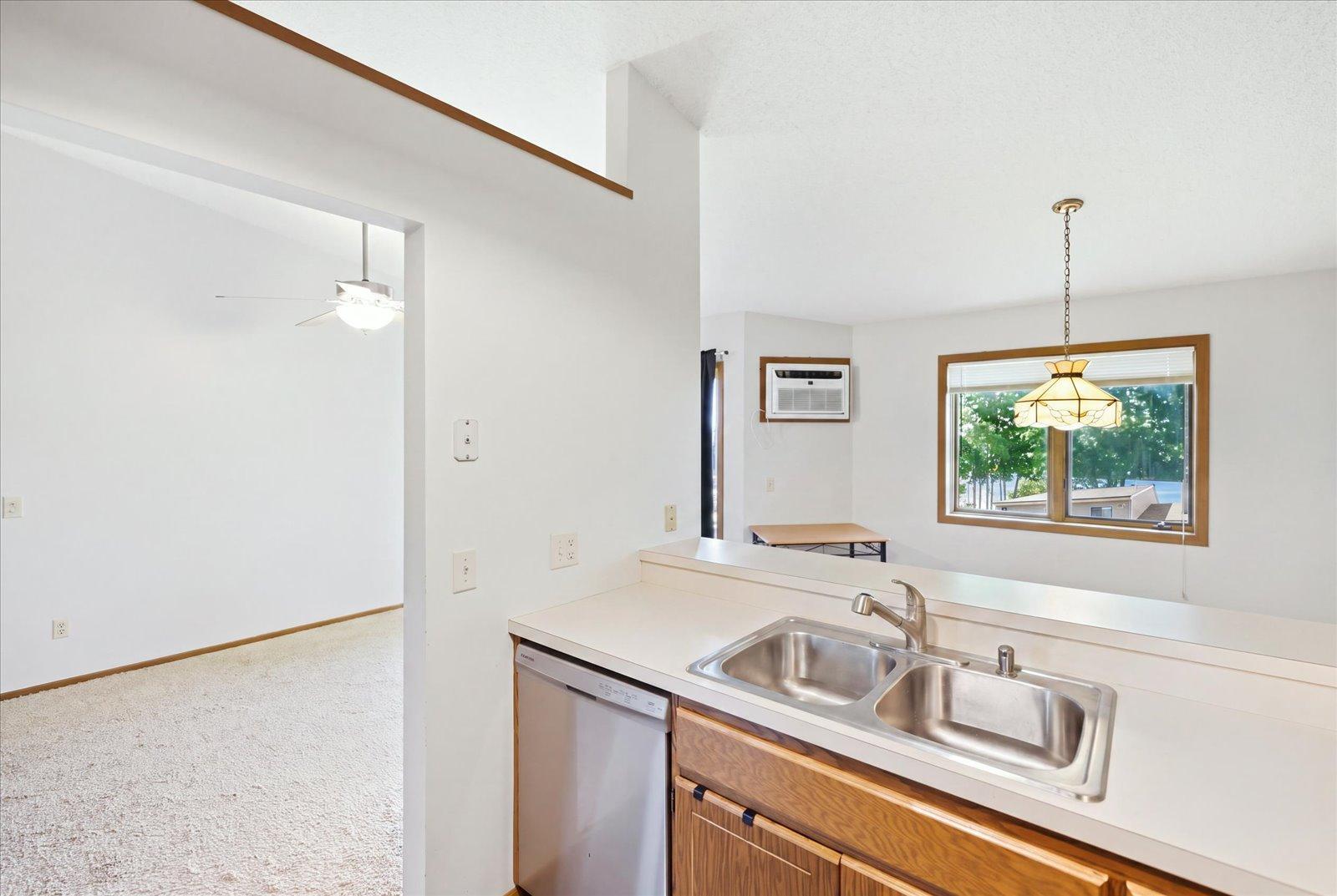 4th image of 14831 Endicott Wy #316, Saint Paul, MN 55124 | MLS# 7125119
