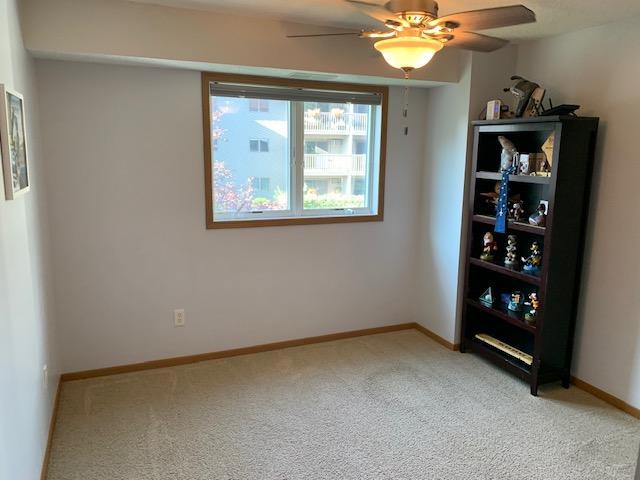 2nd image of 880 Lyn Wy, Hastings, MN 55033