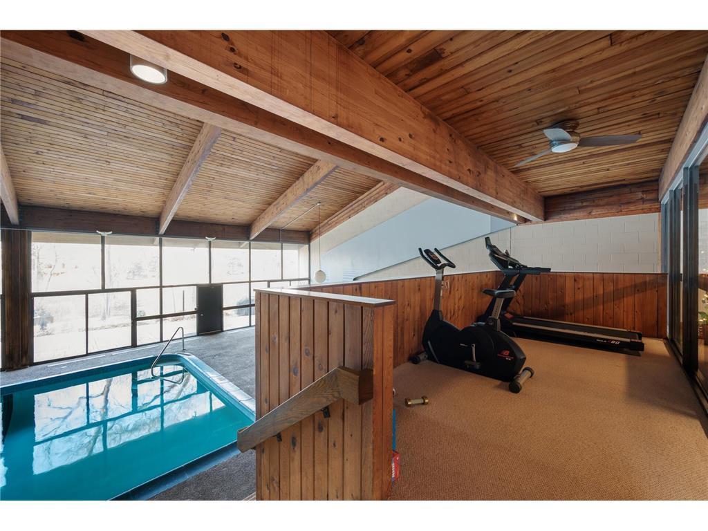 2nd image of 12600 Parkwood Dr, Burnsville, MN 55337