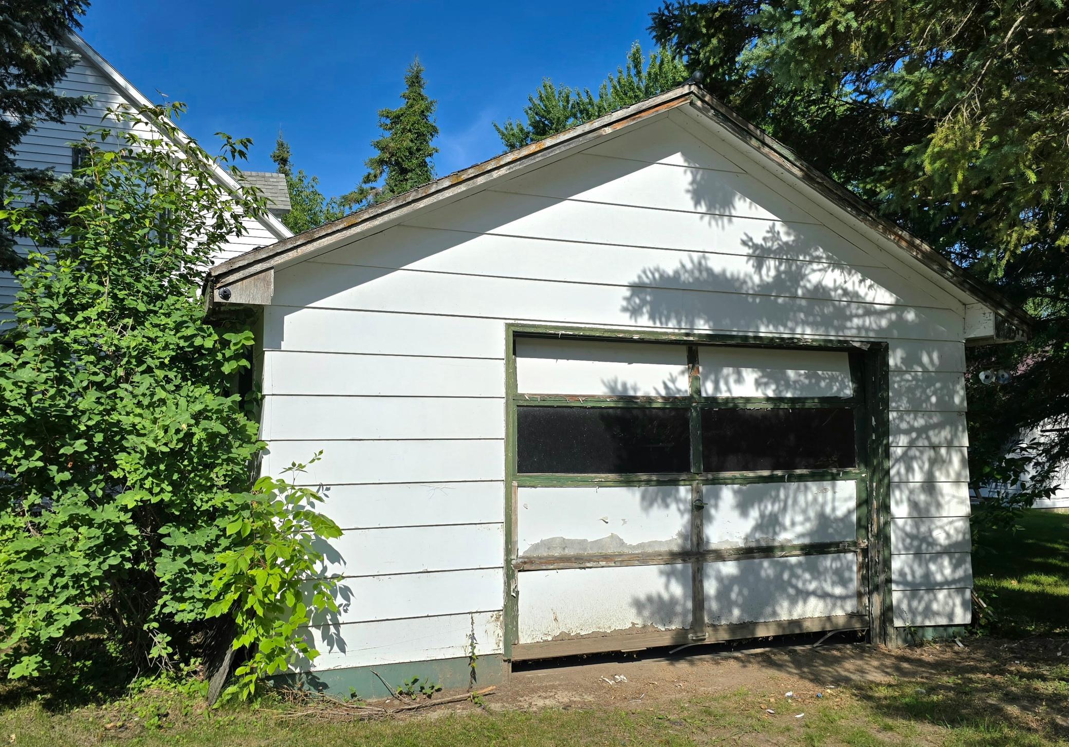 32nd image of 125 4th Ave Se, Clearbrook, MN 56634 | MLS# 7125197