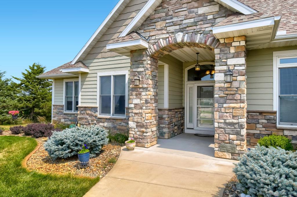 3rd image of 15261 Alpine Ct Nw, Anoka, MN 55303 | MLS# 7125209