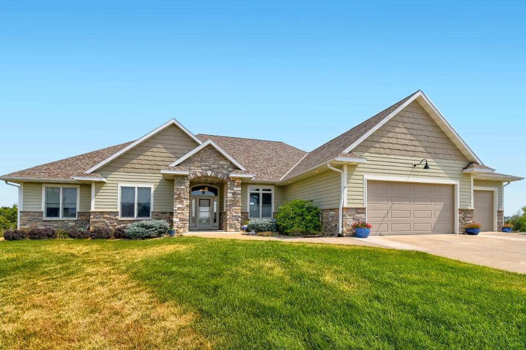 1st image of 15261 Alpine Ct Nw, Anoka, MN 55303 | MLS# 7125209