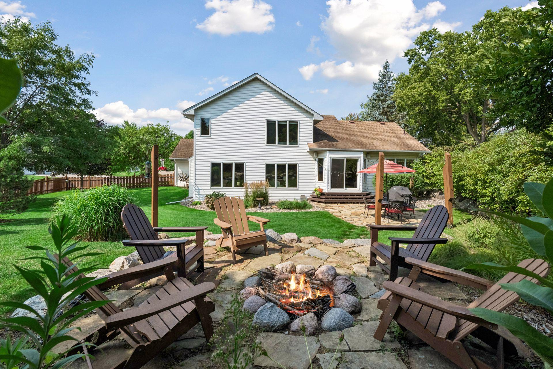 1st image of 1965 Wenz Ave, Chaska, MN 55318 | MLS# 7125250