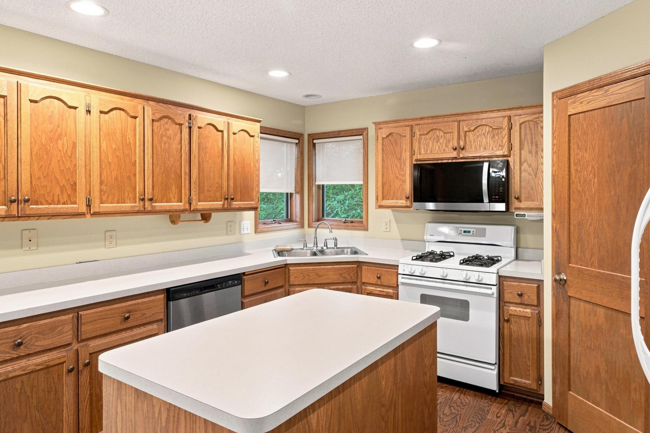 3rd image of 23577 Birch Cir, Rogers, MN 55374 | MLS# 7125338