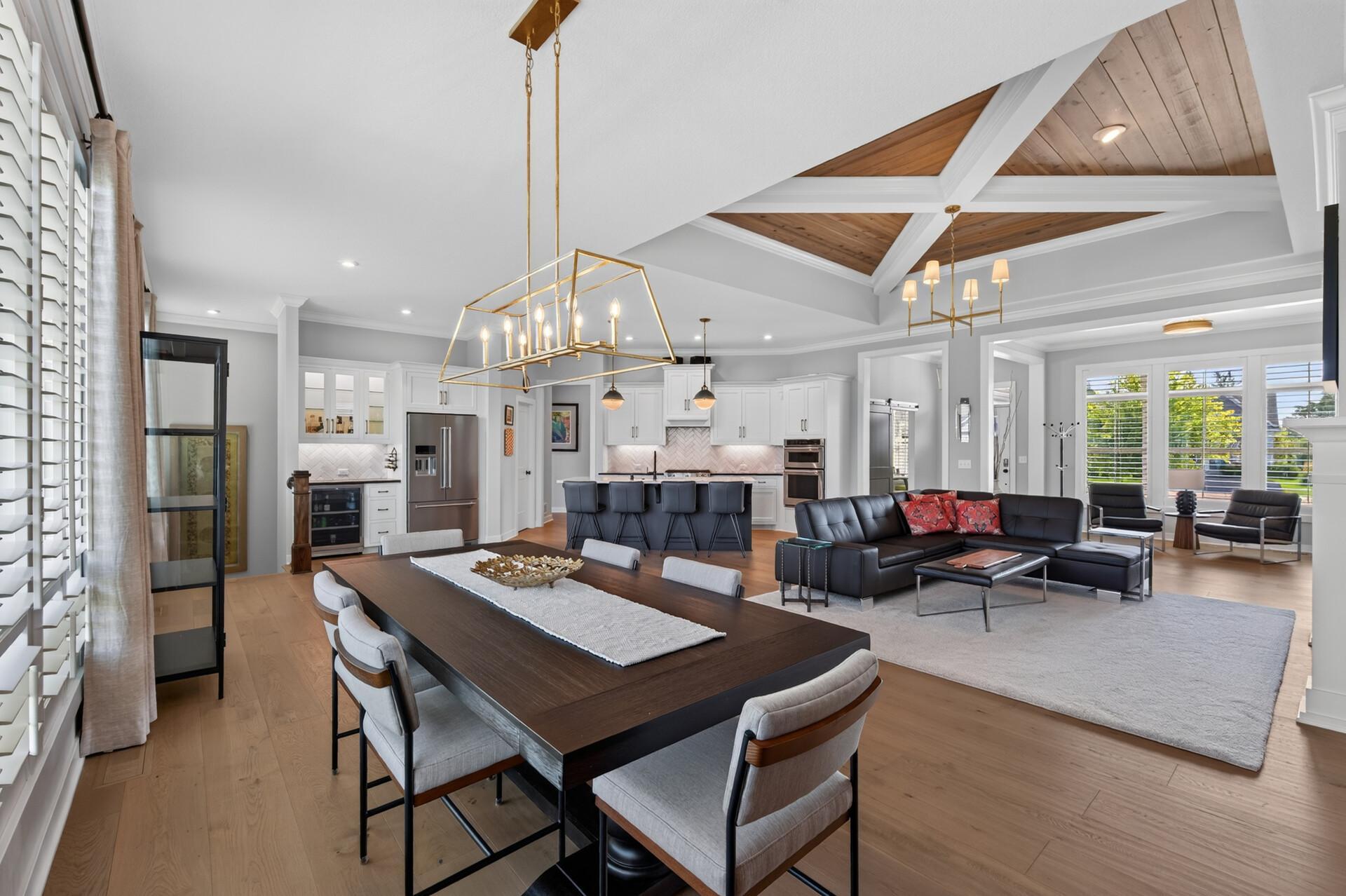 1st image of 37 Summit Farm Ln, Saint Paul, MN 55110 | MLS# 7125370
