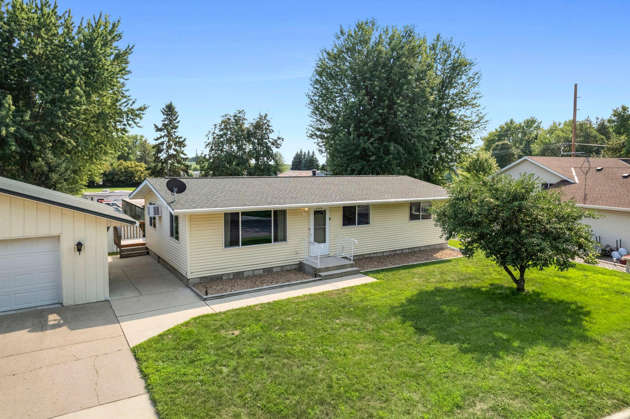 1st image of 1230 8th St, Howard Lake, MN 55349 | MLS# 7125408