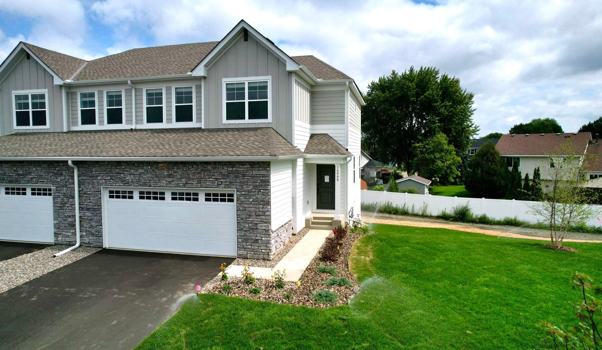 1st image of 10999 203rd St W, Lakeville, MN 55044 | MLS# 7125432