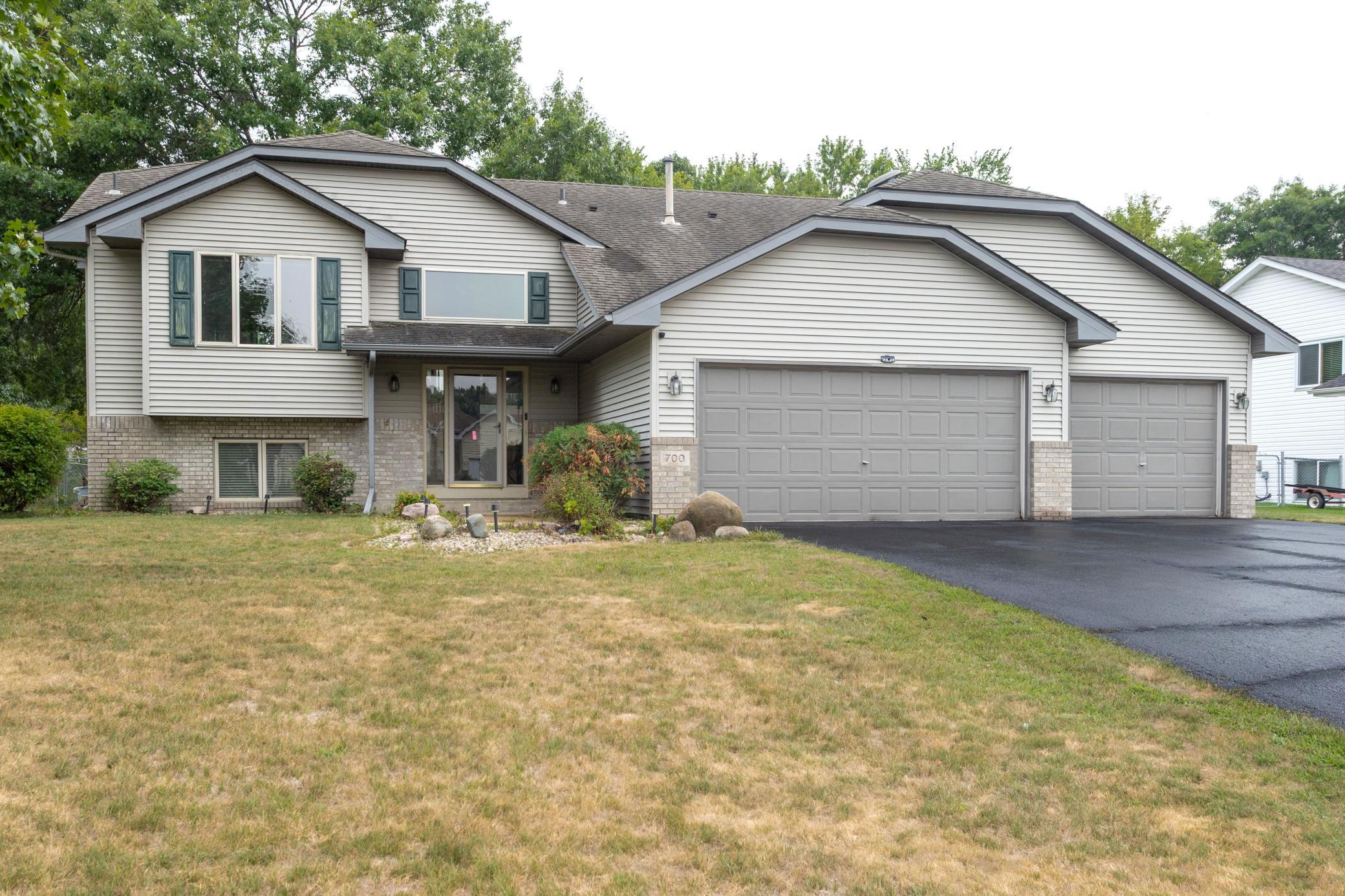 1st image of 700 141st Ave Nw, Andover, MN 55304 | MLS# 7125447