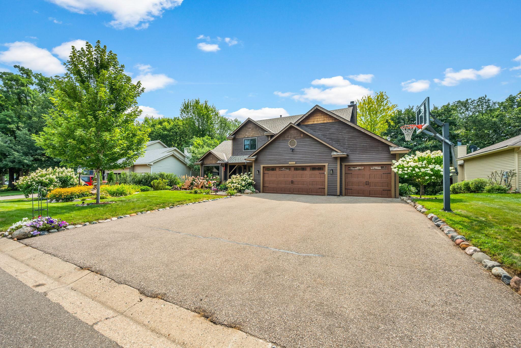 3rd image of 12155 Gantry Ln, Saint Paul, MN 55124 | MLS# 7125534