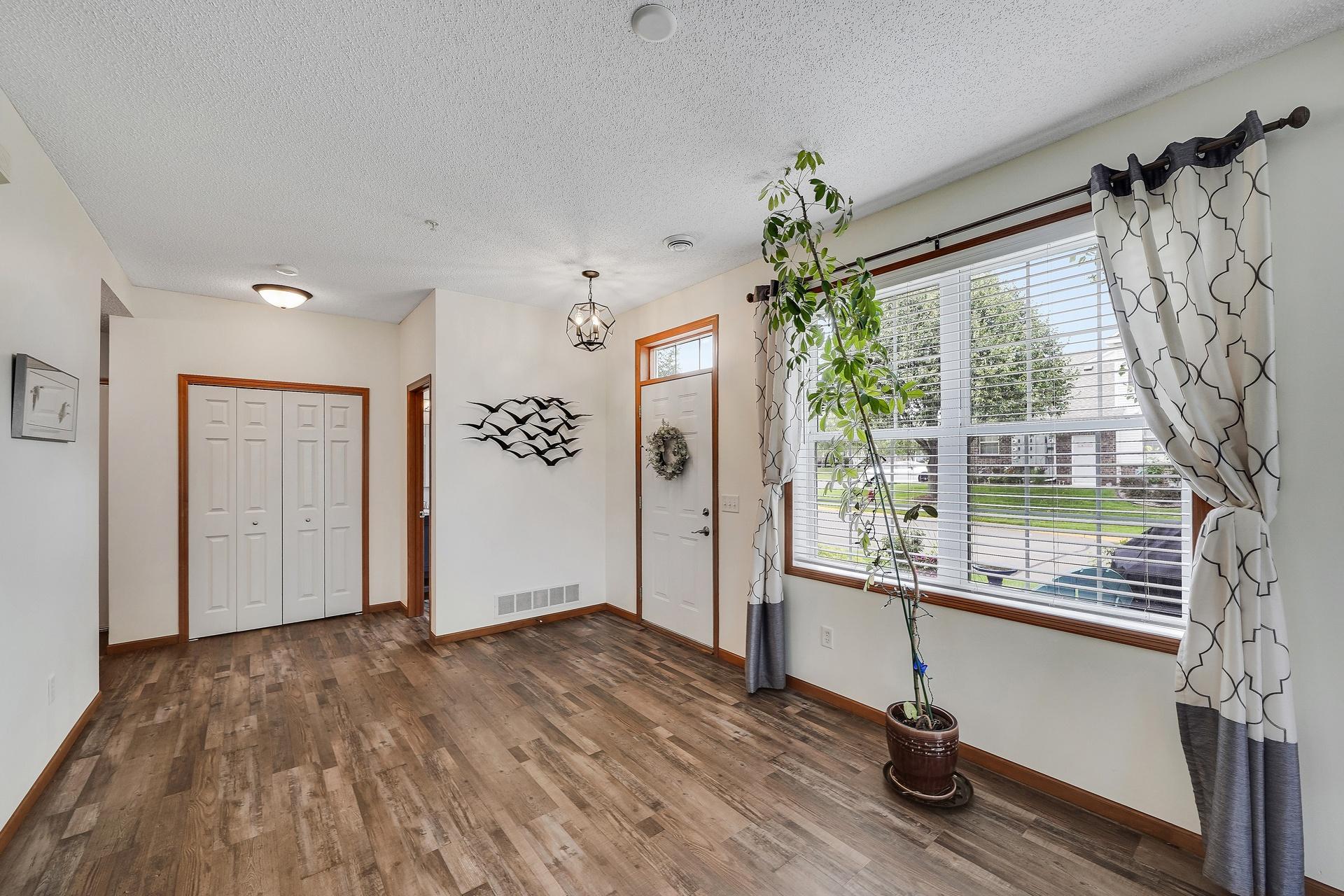 5th image of 4926 Bisset Ln #7506, Inver Grove Heights, MN 55076 | MLS# 7125557
